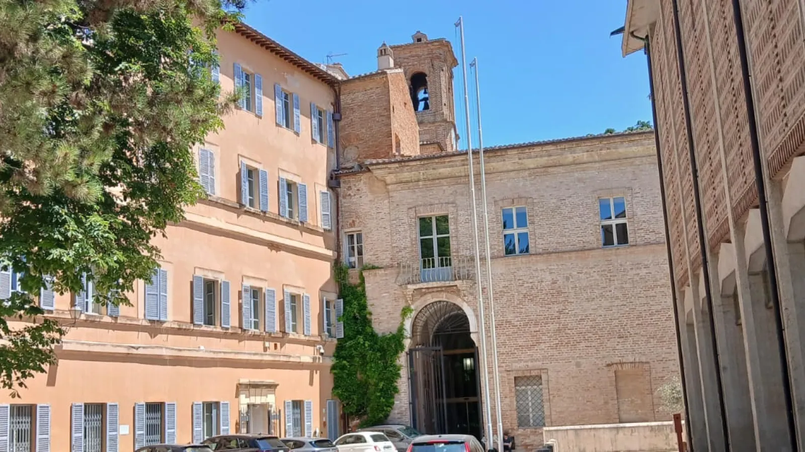 Ingresso rettorato unipg